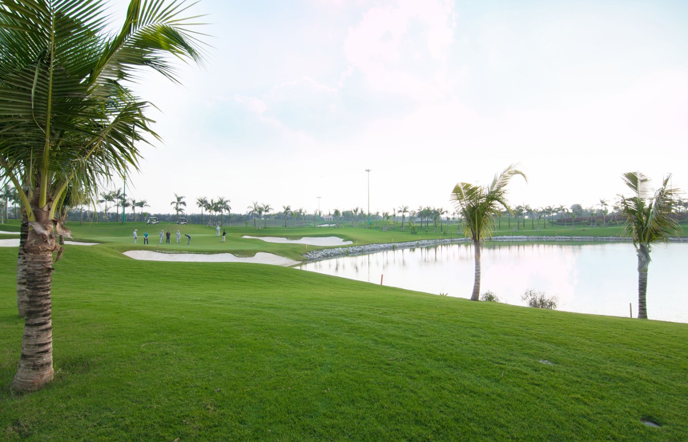 SÂN GOLF LONG BIÊN