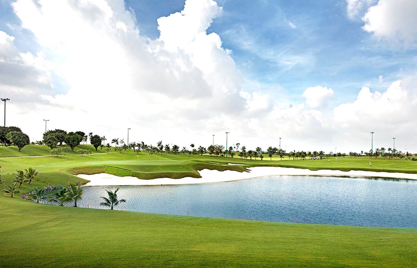 SÂN GOLF TÂN SƠN NHẤT