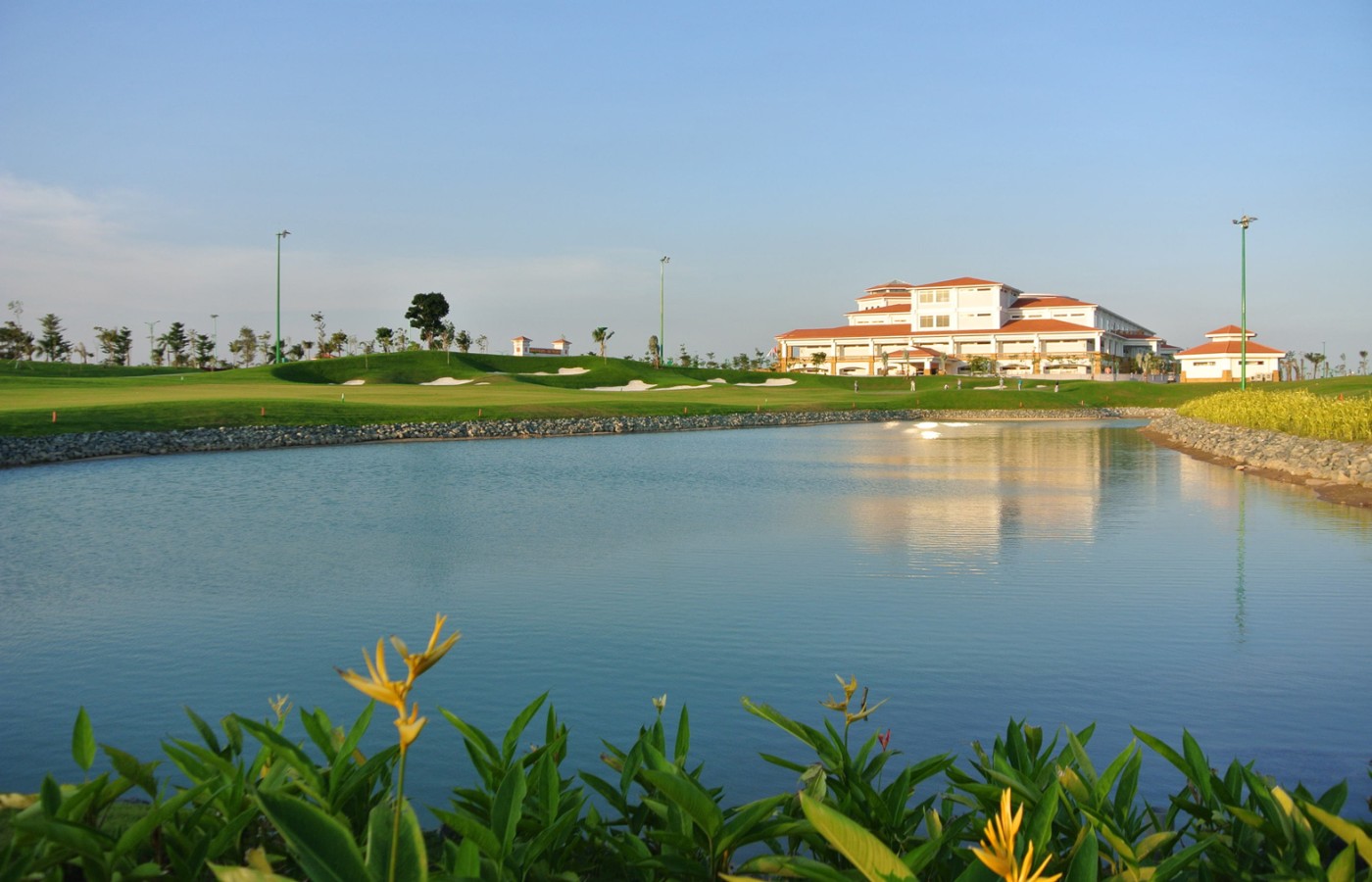SÂN GOLF LONG BIÊN